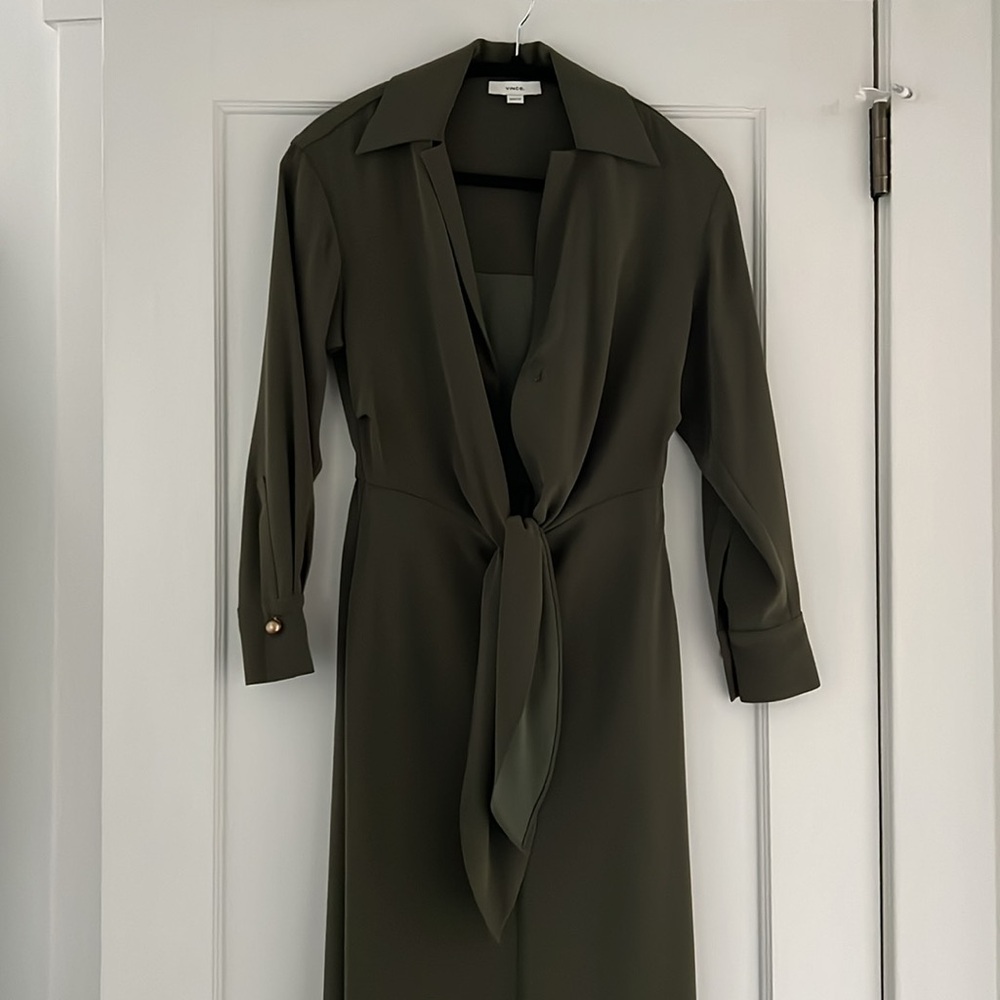 Vince tie waist shaped collar olive green midi dress long sleeved - never worn